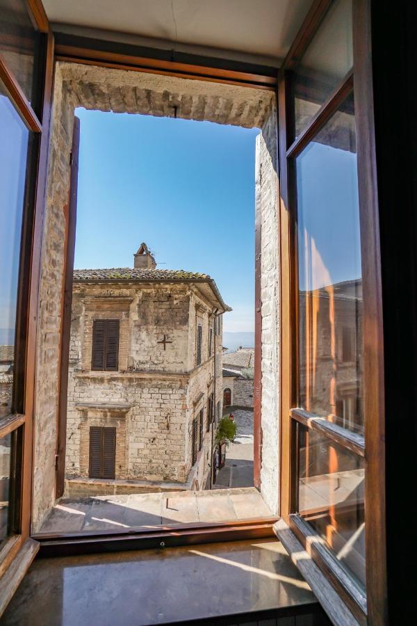 Ogni Finestra E Un Quadro - Appartamento Ad Assisi Exterior foto